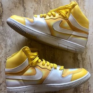 Nike Court Force High Top